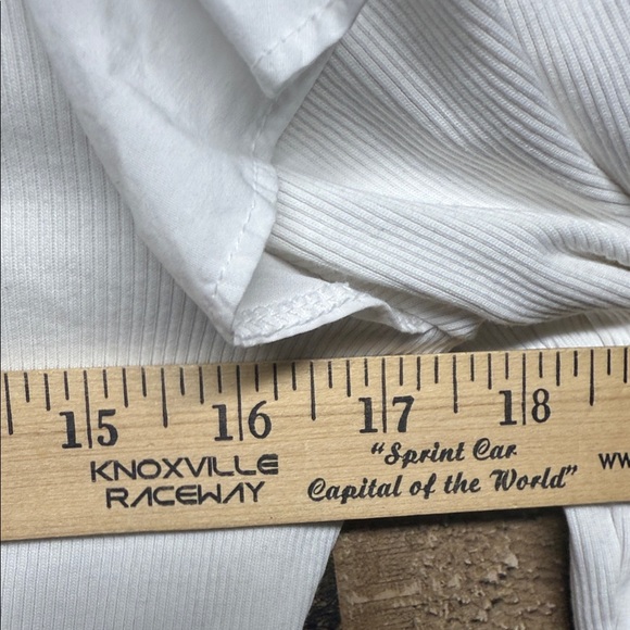 VERONICA BEARD‎ Jeans Top Women Small White Ribbed Rib Knit Ruffle Designer - Picture 7 of 7